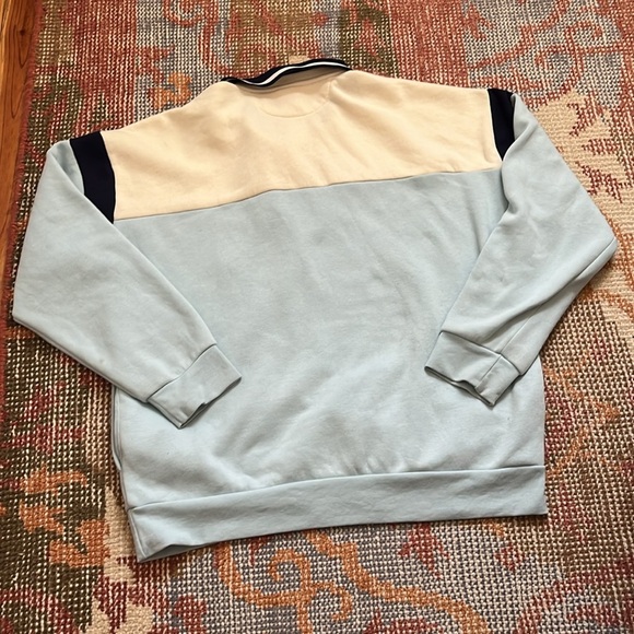 Disney BoxLunch Exclusive Our Universe Embroidered Sweatshirt Size M - Picture 8 of 11